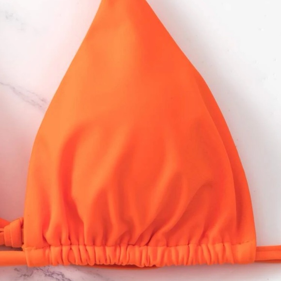 SHEIN Plain Halter Triangle Bikini Top - Picture 5 of 5